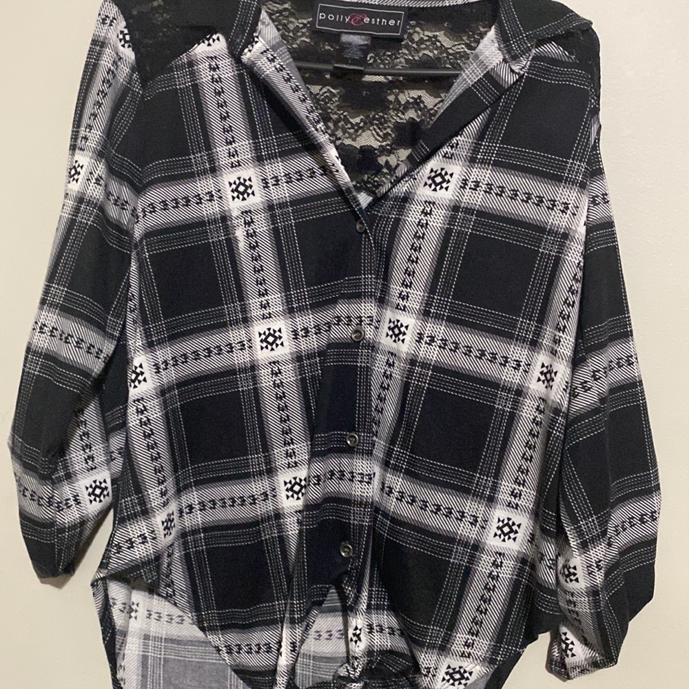 Polly and esther Size large black top - Picture 2 of 5